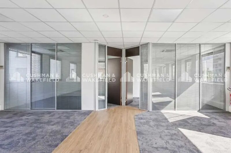 38 Rue Victor Hugo, Courbevoie à louer - Photo de l’immeuble – Image 2 sur 13