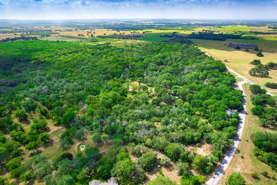 12135 FM 1322, Luling, TX à vendre - Photo de l’immeuble – Image 3 sur 22