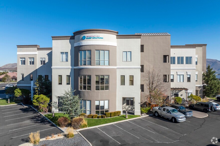 730 Sandhill Rd, Reno, NV à louer - Photo de l’immeuble – Image 2 sur 5