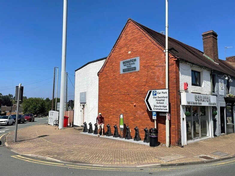 114 Hagley Rd, Stourbridge à louer - Photo de l’immeuble – Image 1 sur 6