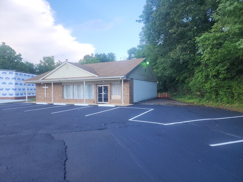 3597 Amherst Hwy, Monroe, VA à vendre - Photo de l’immeuble – Image 2 sur 14