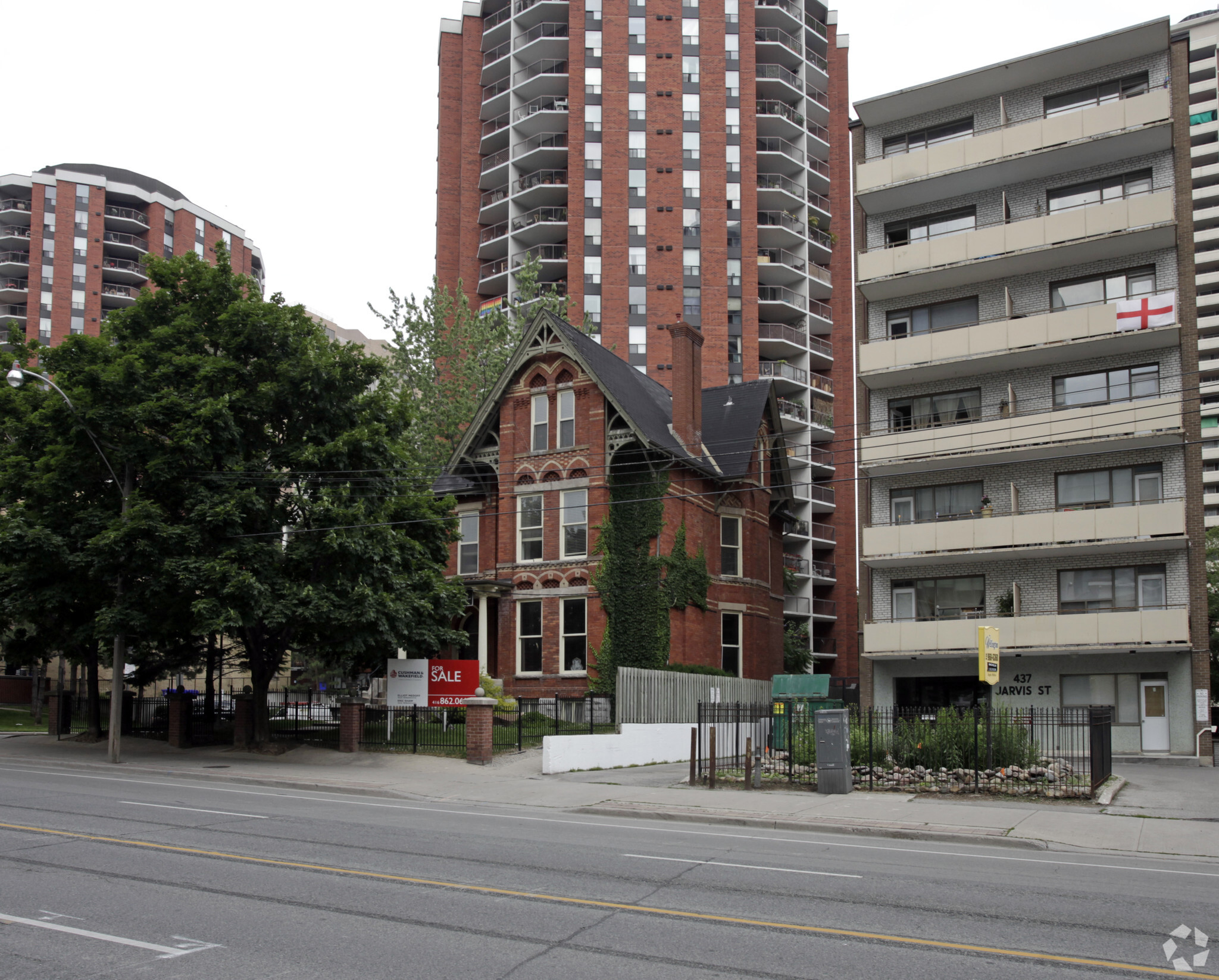 441 Jarvis St, Toronto, ON à vendre Photo principale– Image 1 sur 10
