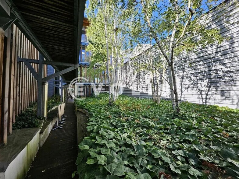 Bureau dans Malakoff à louer - Photo de l’immeuble – Image 1 sur 14