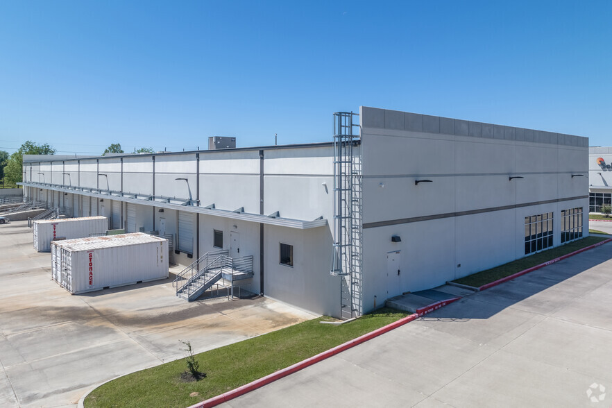 14426 Medical Complex Dr, Tomball, TX à louer - Photo de l’immeuble – Image 2 sur 9
