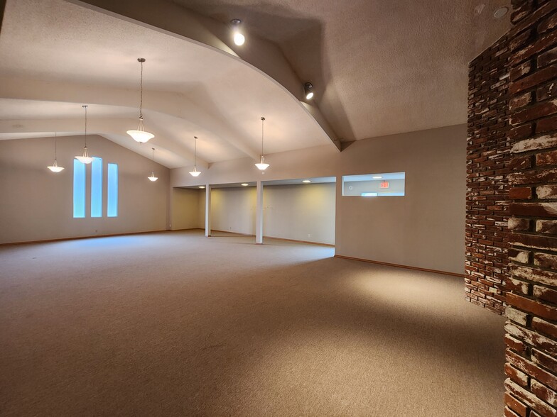 1000 Calimesa Blvd, Calimesa, CA à louer - Photo intérieure – Image 3 sur 5
