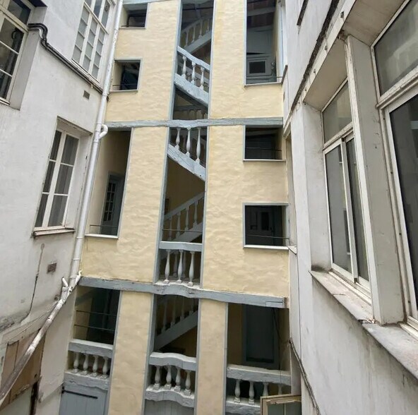 Bureau dans Rennes à louer - Photo de l’immeuble – Image 2 sur 7