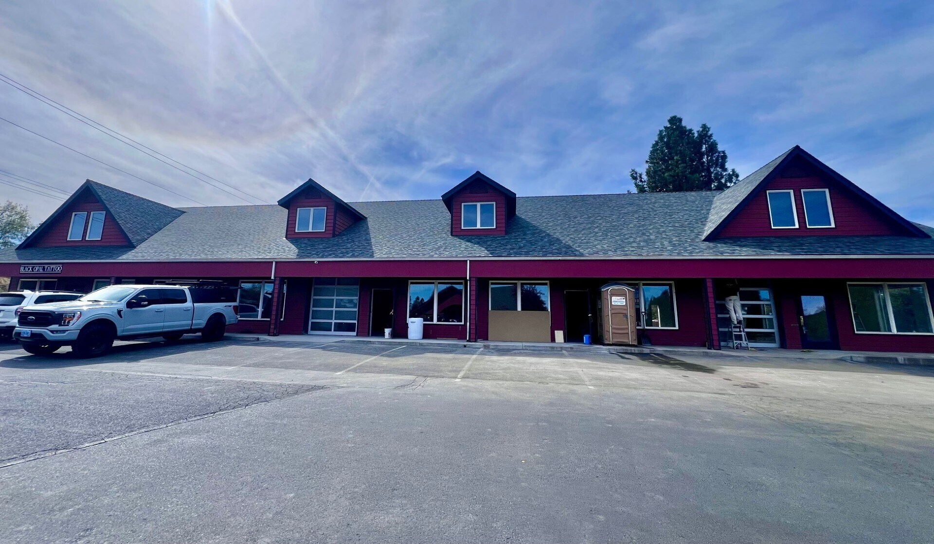 2600 NE Division St, Bend, OR à louer Photo principale– Image 1 sur 12
