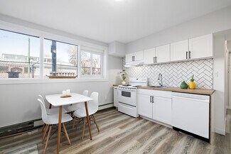 Plus de détails pour 10207 107 Ave NW, Edmonton, AB - Logement à vendre
