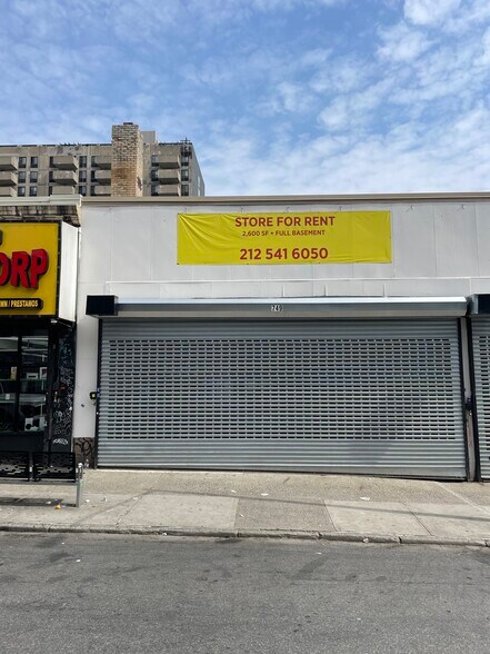 749-751 E Tremont Ave, Bronx, NY à louer - Photo de l’immeuble – Image 2 sur 8