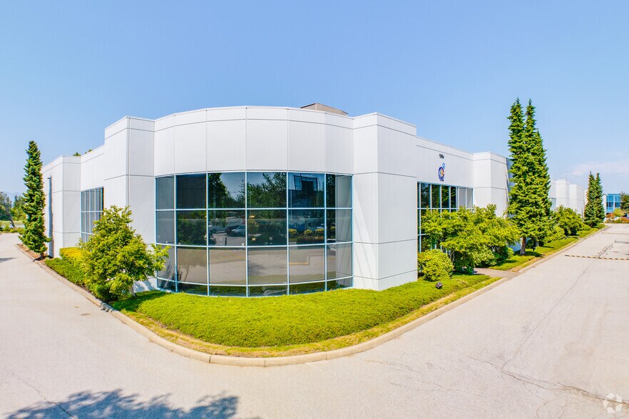 1545-1565 Cliveden Ave, Delta, BC à louer - Photo principale – Image 1 sur 6