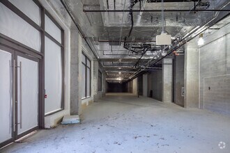1331 Yonge St, Toronto, ON à louer Photo intérieure– Image 1 sur 11