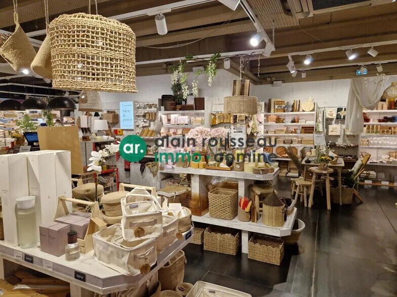 Local commercial dans Cholet à vendre - Photo de l’immeuble – Image 3 sur 5