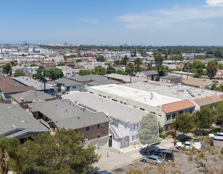 1425 Cedar Ave, Long Beach, CA à vendre - Photo de l’immeuble – Image 2 sur 19