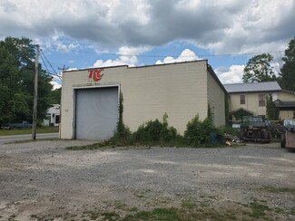 Plus de détails pour 358 Riverside Dr, Rainelle, WV - Industriel/Logistique à vendre