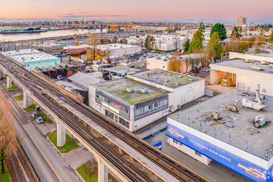 8555 Cambie St, Vancouver, BC à louer - Aérien – Image 2 sur 4