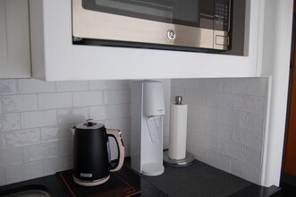 23300 Ventura Blvd, Woodland Hills, CA à louer Photo intérieure– Image 2 sur 14