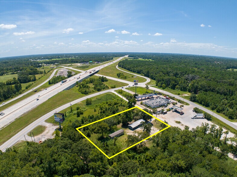 1 Old State rd, New Waverly, TX à vendre - Photo de l’immeuble – Image 2 sur 16
