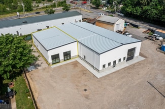 Plus de détails pour 32 Greeley St, Clinton, MA - Bureau/Local commercial à louer