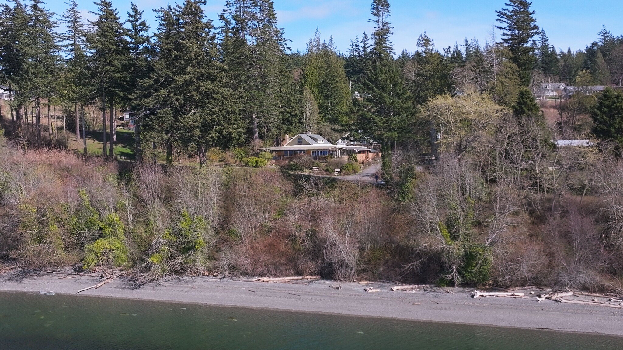 2579 W Shore Dr, Lummi Island, WA à vendre Photo de l’immeuble– Image 1 sur 25