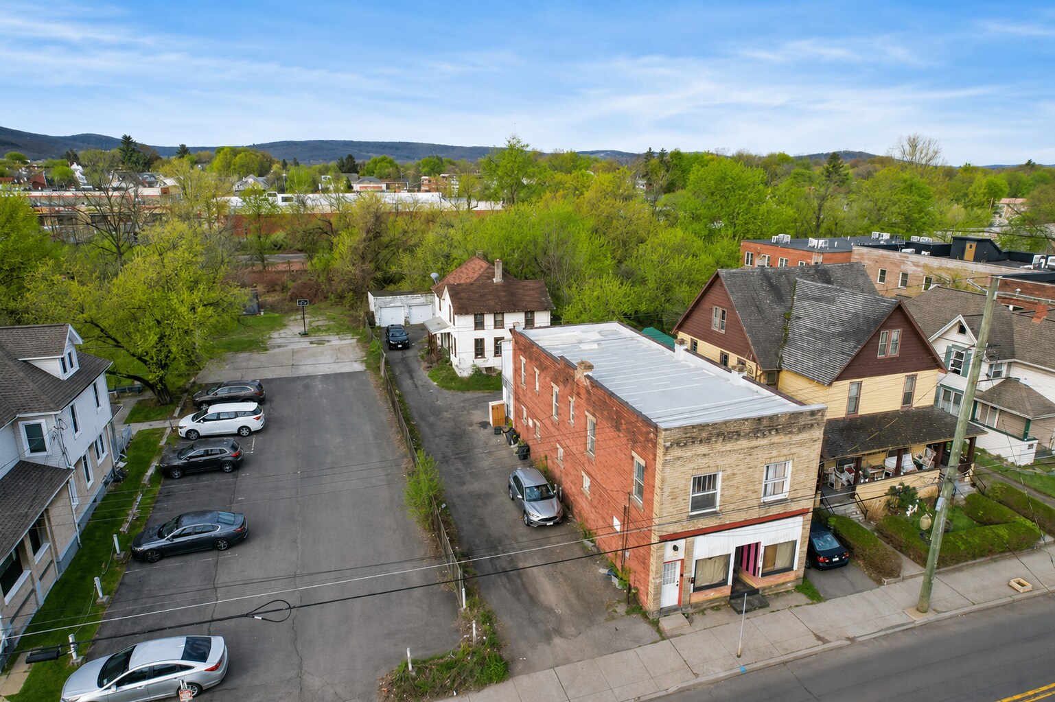 299 Clinton St, Binghamton, NY à vendre Photo de l’immeuble– Image 1 sur 13