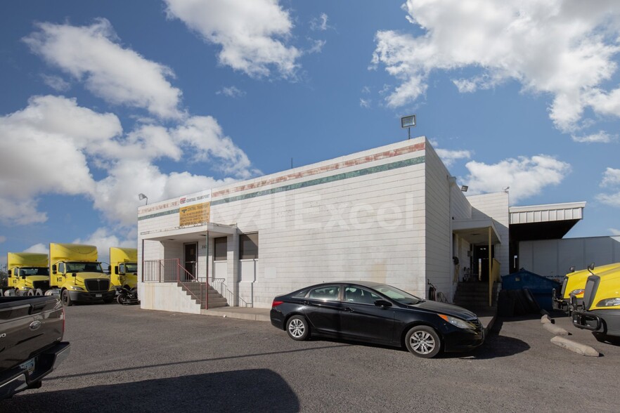 3537 N Bruce St, North Las Vegas, NV à louer - Photo de l’immeuble – Image 3 sur 12