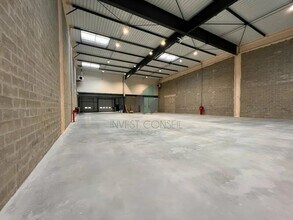 Bureau dans SAINT-OUEN-L'AUMONE à louer Photo intérieure– Image 2 sur 4