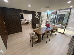 301 Almeria Ave, Coral Gables, FL à louer Photo intérieure– Image 2 sur 6