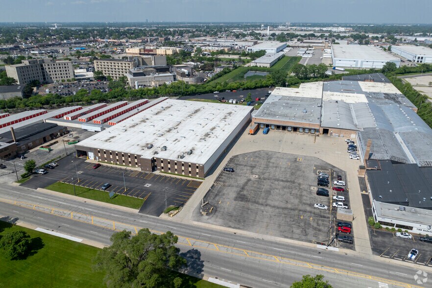 1810 N 5th Ave, River Grove, IL à louer - Aérien – Image 2 sur 8