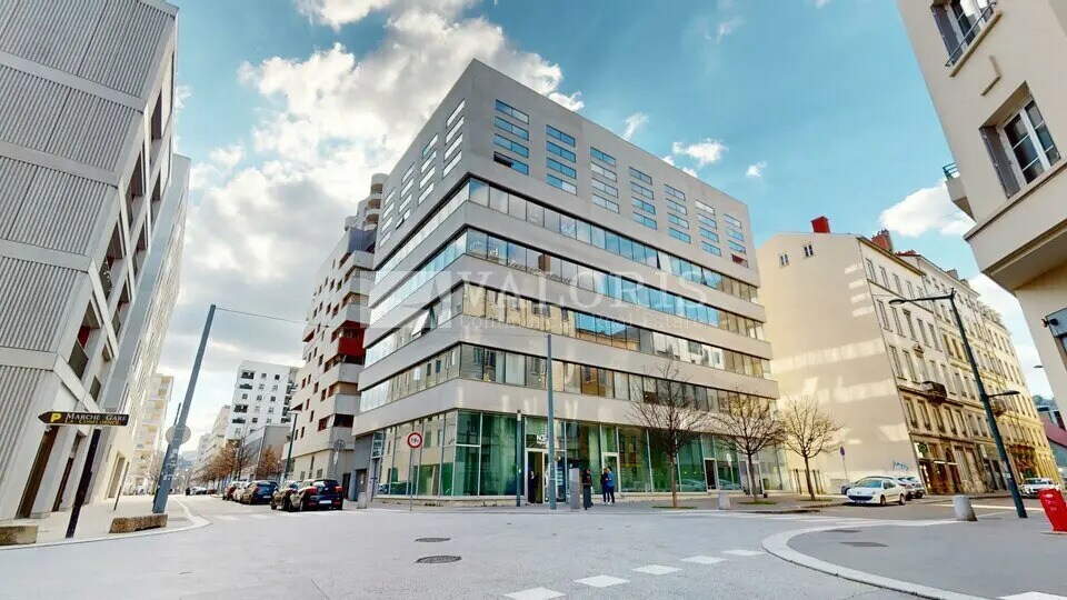 Bureau dans Lyon à louer Photo de l’immeuble– Image 1 sur 15