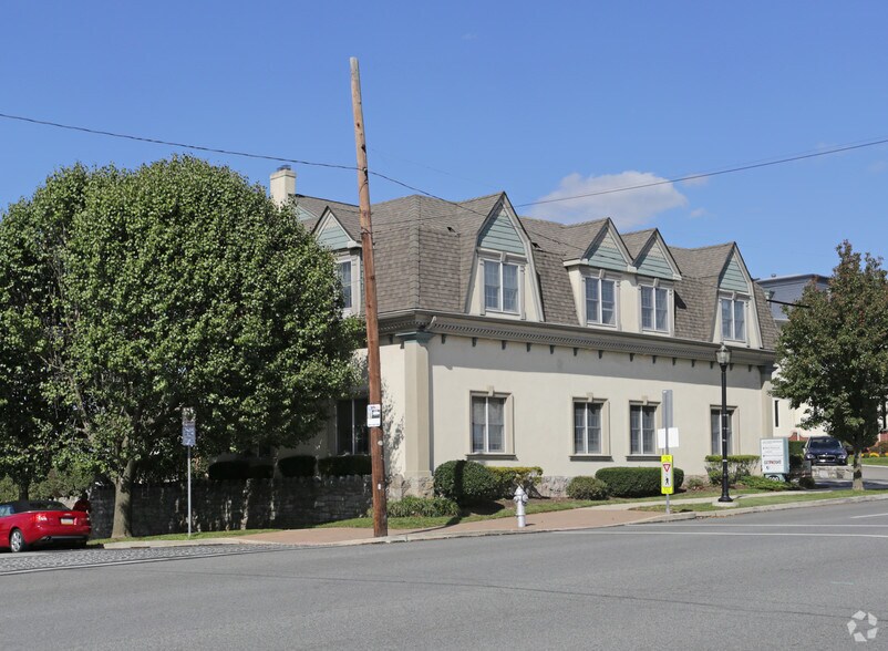 500 Fayette St, Conshohocken, PA à louer - Photo de l’immeuble – Image 3 sur 15