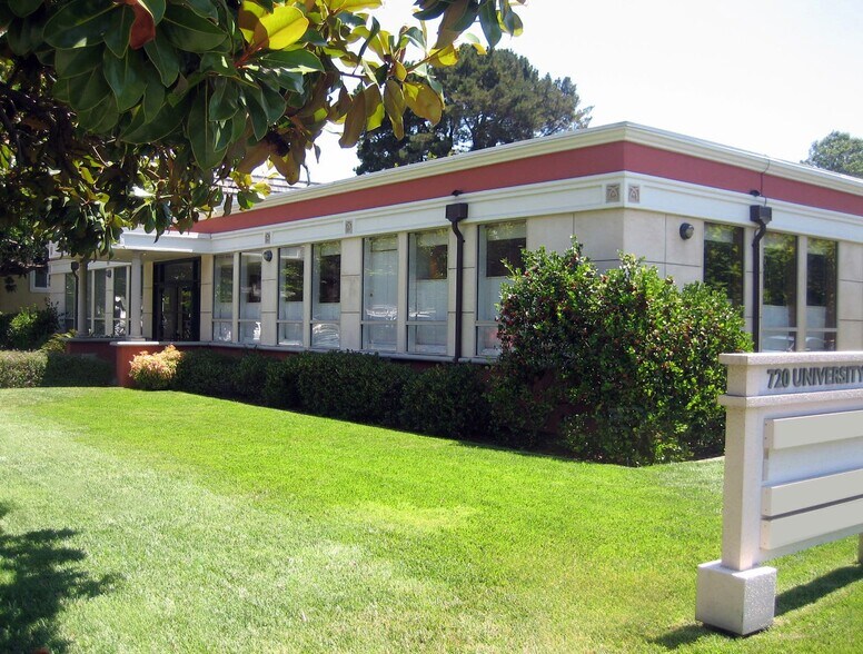 720 University Ave, Palo Alto, CA à louer - Photo de l’immeuble – Image 2 sur 3