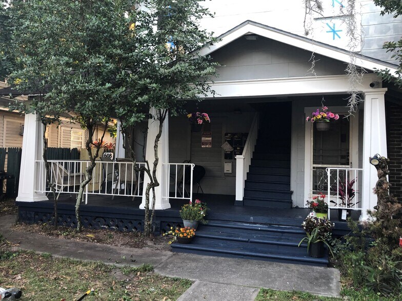 608 Highland St N, Saint Petersburg, FL à vendre - Photo de l’immeuble – Image 2 sur 29
