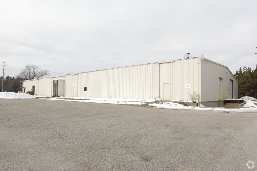 13690 172nd Ave, Grand Haven, MI à louer - Photo de l’immeuble – Image 2 sur 2