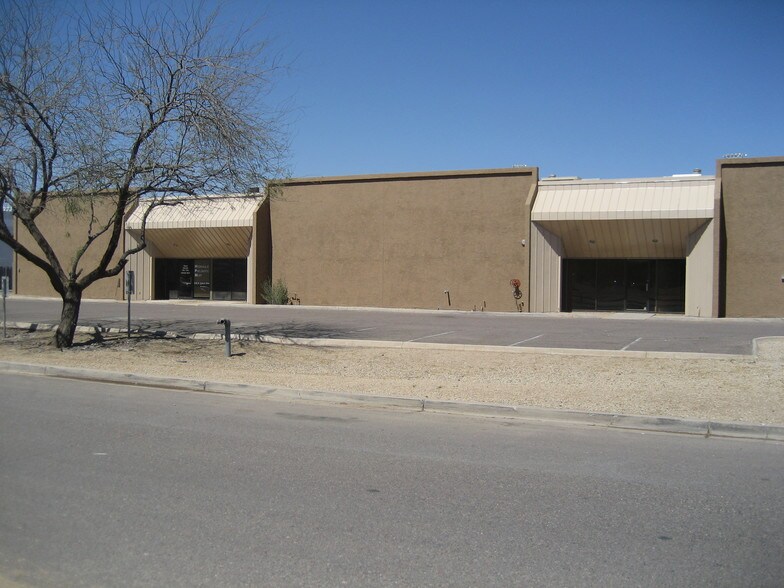 2404-2416 W Campus Dr, Tempe, AZ à louer - Photo de l’immeuble – Image 3 sur 8