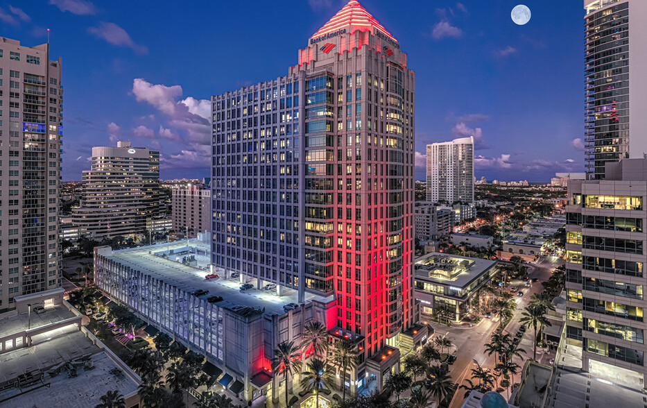 401 E Las Olas Blvd, Fort Lauderdale, FL à louer - Photo de l’immeuble – Image 1 sur 9