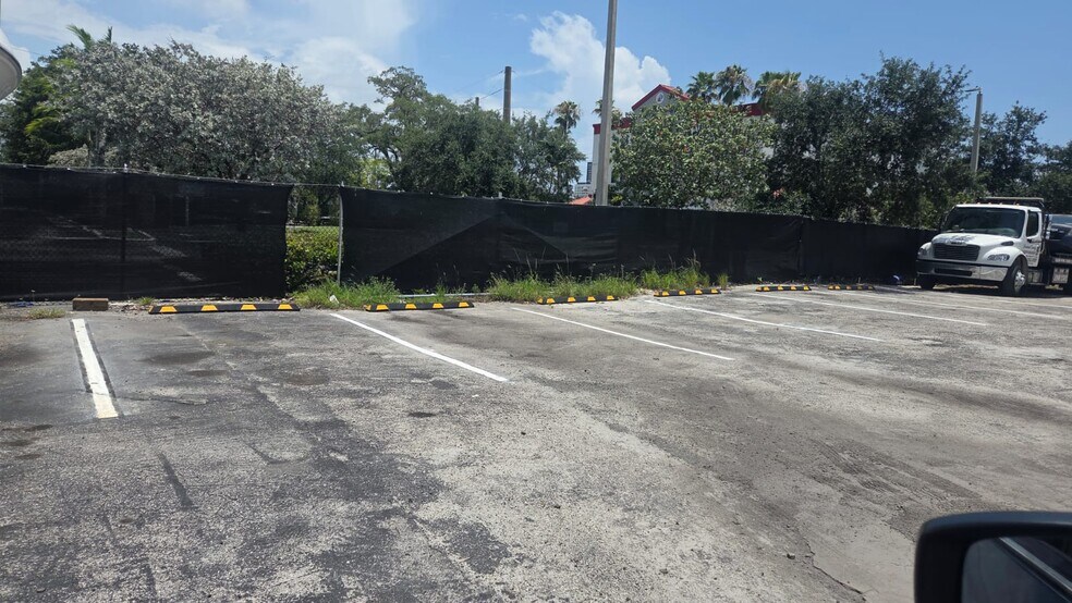 109 NW 6th ave, Fort Lauderdale, FL à louer - Photo de l’immeuble – Image 3 sur 3