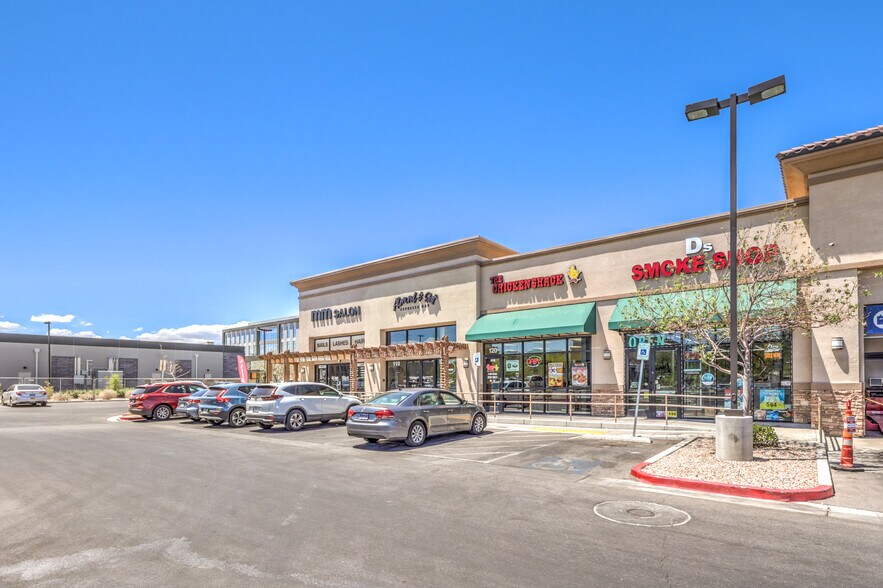 10445 Spencer St, Las Vegas, NV à vendre - Photo de l’immeuble – Image 2 sur 4