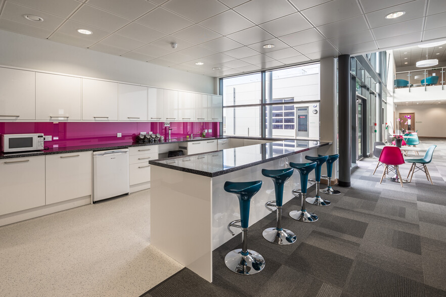 4 Meteor Way, Lee On The Solent à louer - Photo intérieure – Image 2 sur 12