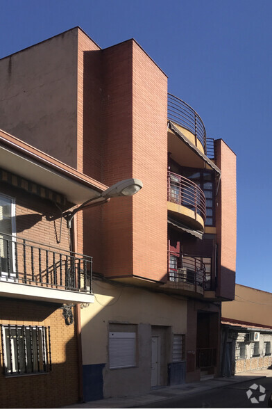 Calle San Pedro, 9, Coslada, Madrid à louer - Photo de l’immeuble – Image 2 sur 2