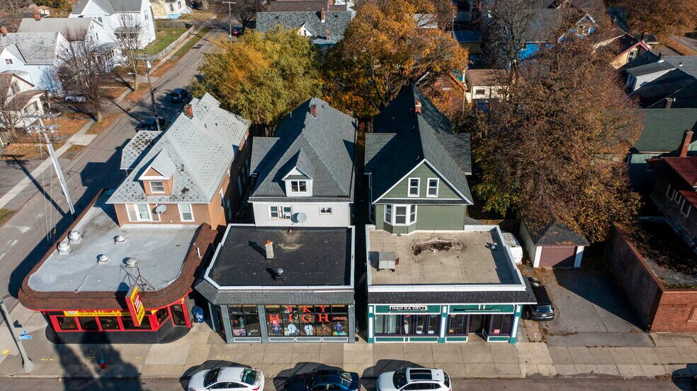 1890 Seneca St, Buffalo, NY à vendre - Photo de l’immeuble – Image 3 sur 13