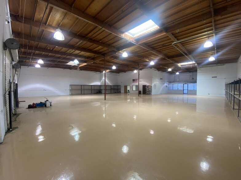 2221 Las Palmas Dr, Carlsbad, CA à vendre - Photo de l’immeuble – Image 2 sur 22