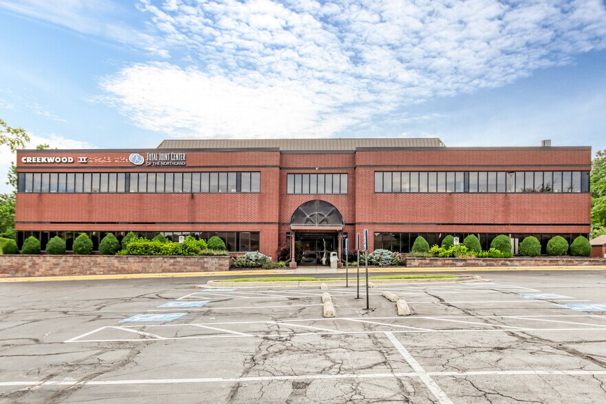 200 NE 54th St, Kansas City, MO à louer - Photo de l’immeuble – Image 3 sur 13