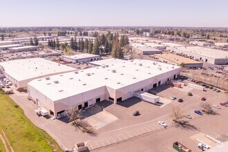 2561 Mercantile Dr, Rancho Cordova, CA - VUE AÉRIENNE  vue de carte - Image1