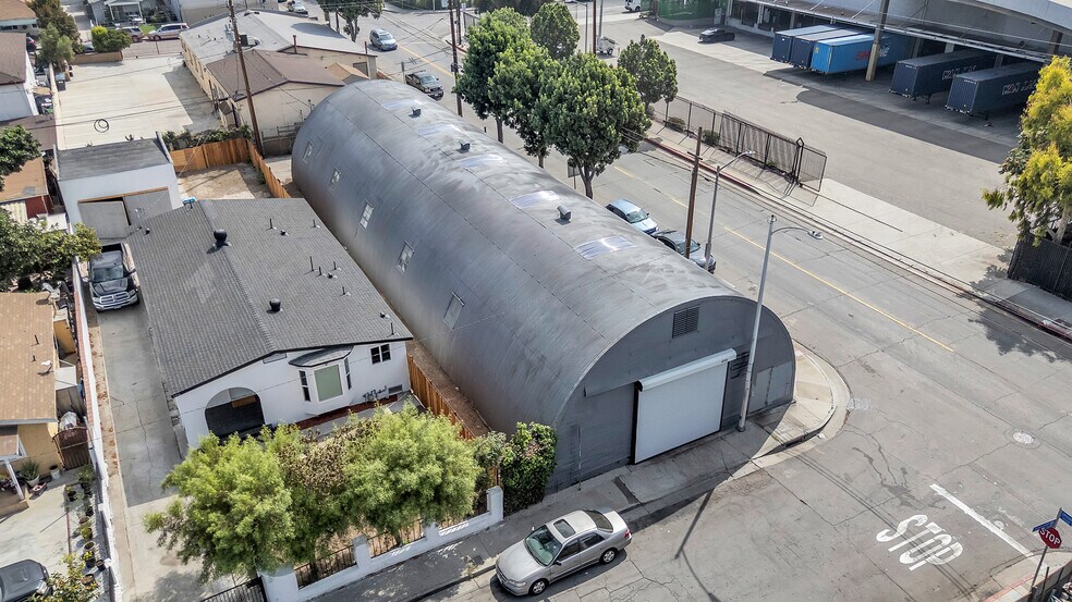 1280 S Townsend Ave, Los Angeles, CA à louer - Photo de l’immeuble – Image 3 sur 5