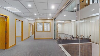 300-310 Main St, Worcester, MA à louer Aérien– Image 1 sur 14