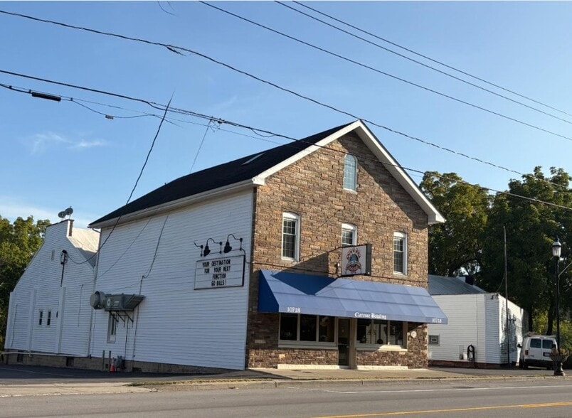 10718 Main St, Clarence, NY à vendre - Photo principale – Image 2 sur 6