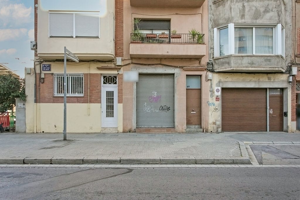 Terrassa, BAR 08225 - Lot BA - - Photo intérieure - Image 1 of 8