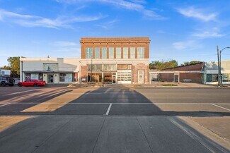 Plus de détails pour 125 S Waco St, Hillsboro, TX - Bureau/Local commercial à louer