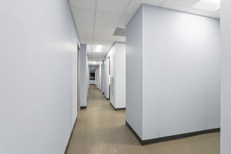 1520 Nutmeg Pl, Costa Mesa, CA à louer Photo intérieure– Image 1 sur 2