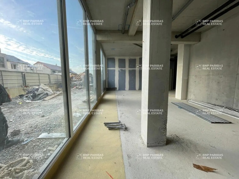 Local commercial dans Saint-Herblain à louer - Photo de l’immeuble – Image 3 sur 10